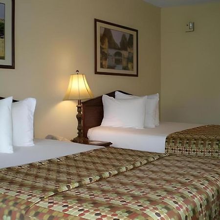 Quality Inn Bessemer I-20 Exit 108 Exterior photo