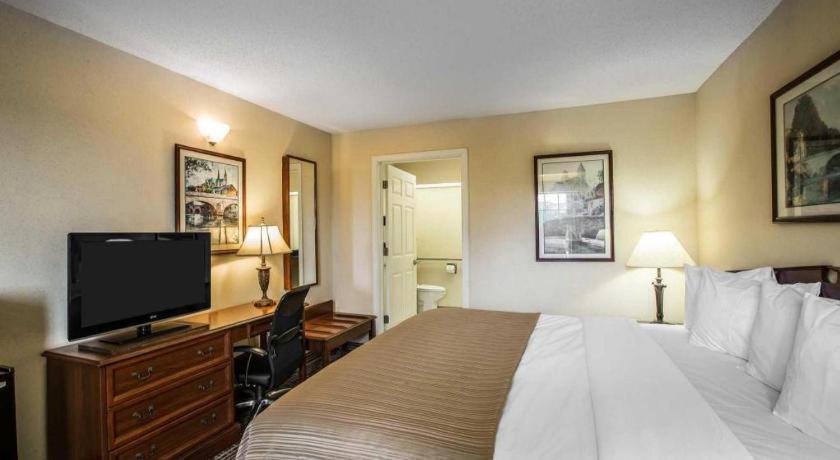 Quality Inn Bessemer I-20 Exit 108 Exterior photo