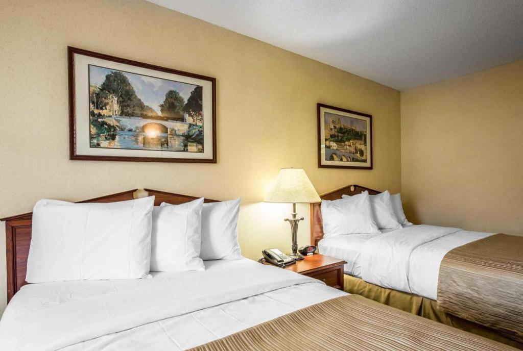 Quality Inn Bessemer I-20 Exit 108 Exterior photo
